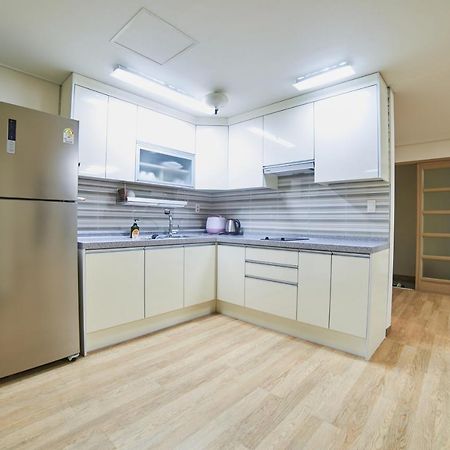 Busan Premium V Hotel מראה חיצוני תמונה