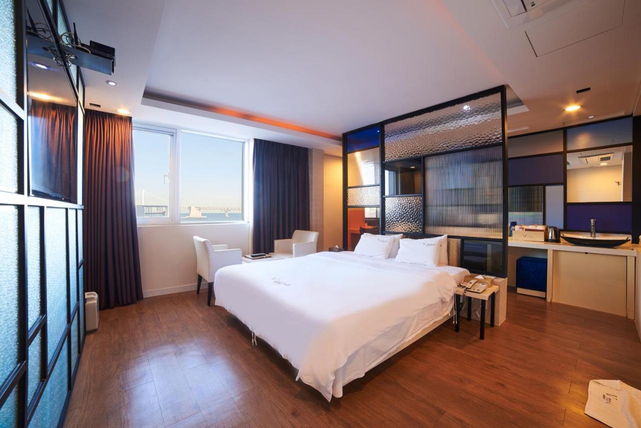 Busan Premium V Hotel מראה חיצוני תמונה