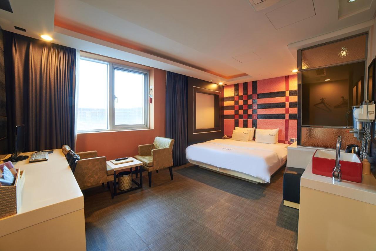 Busan Premium V Hotel מראה חיצוני תמונה