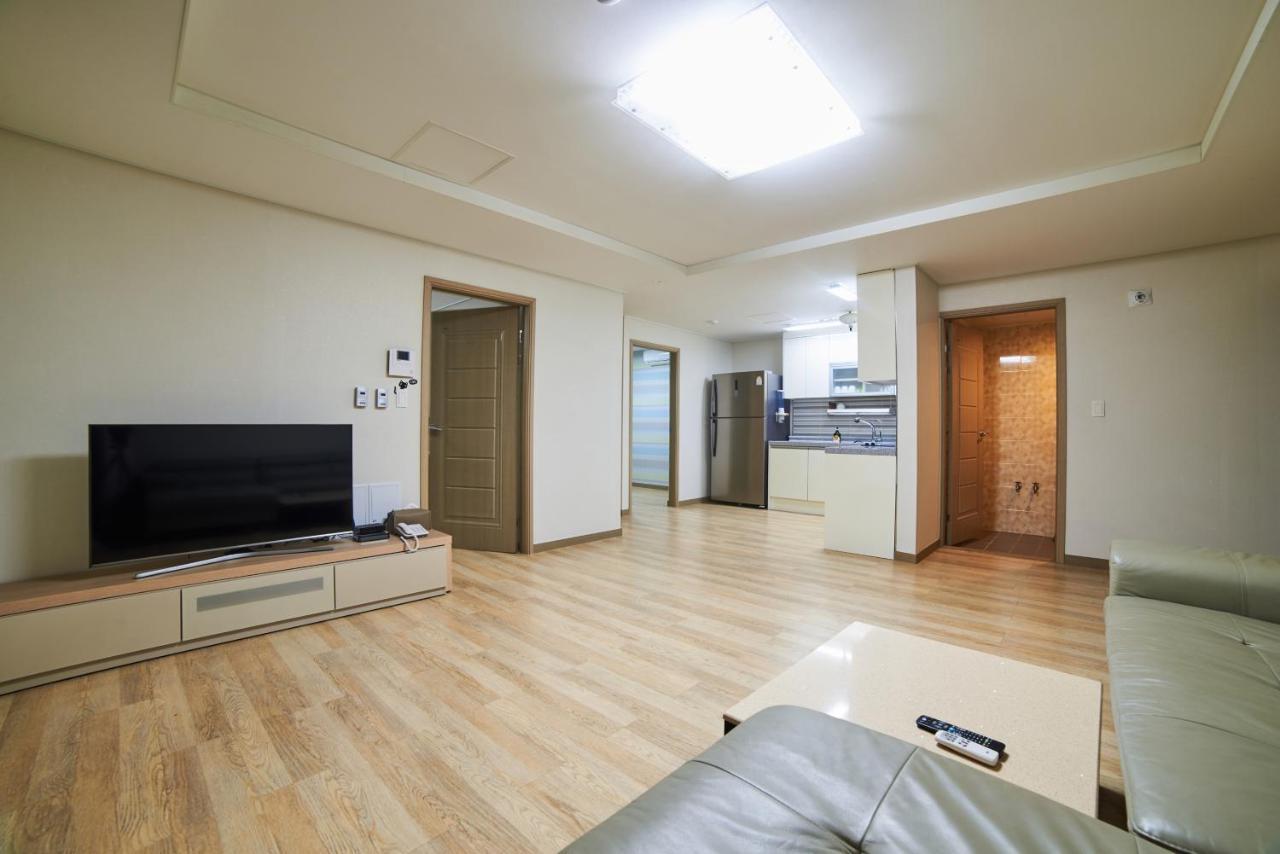 Busan Premium V Hotel מראה חיצוני תמונה