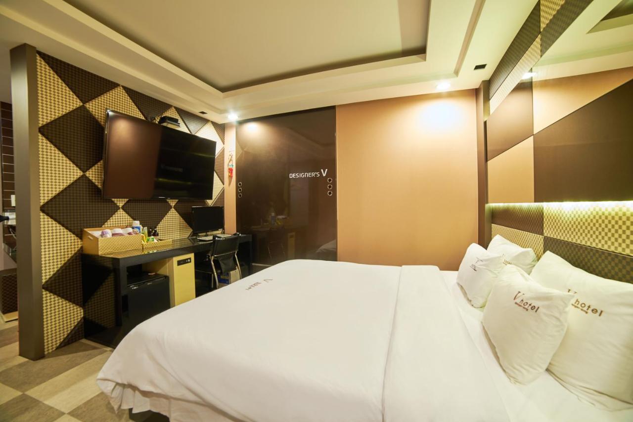 Busan Premium V Hotel מראה חיצוני תמונה