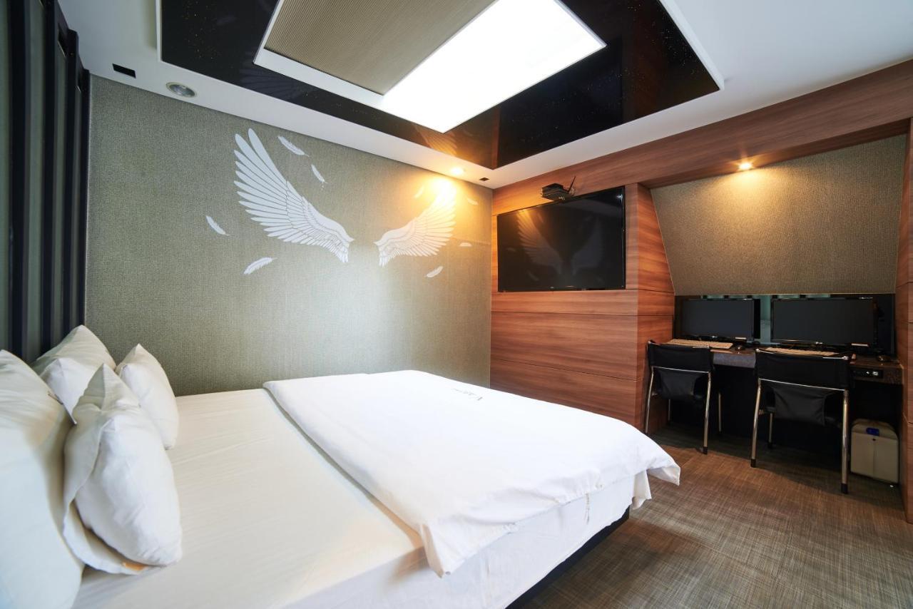 Busan Premium V Hotel מראה חיצוני תמונה