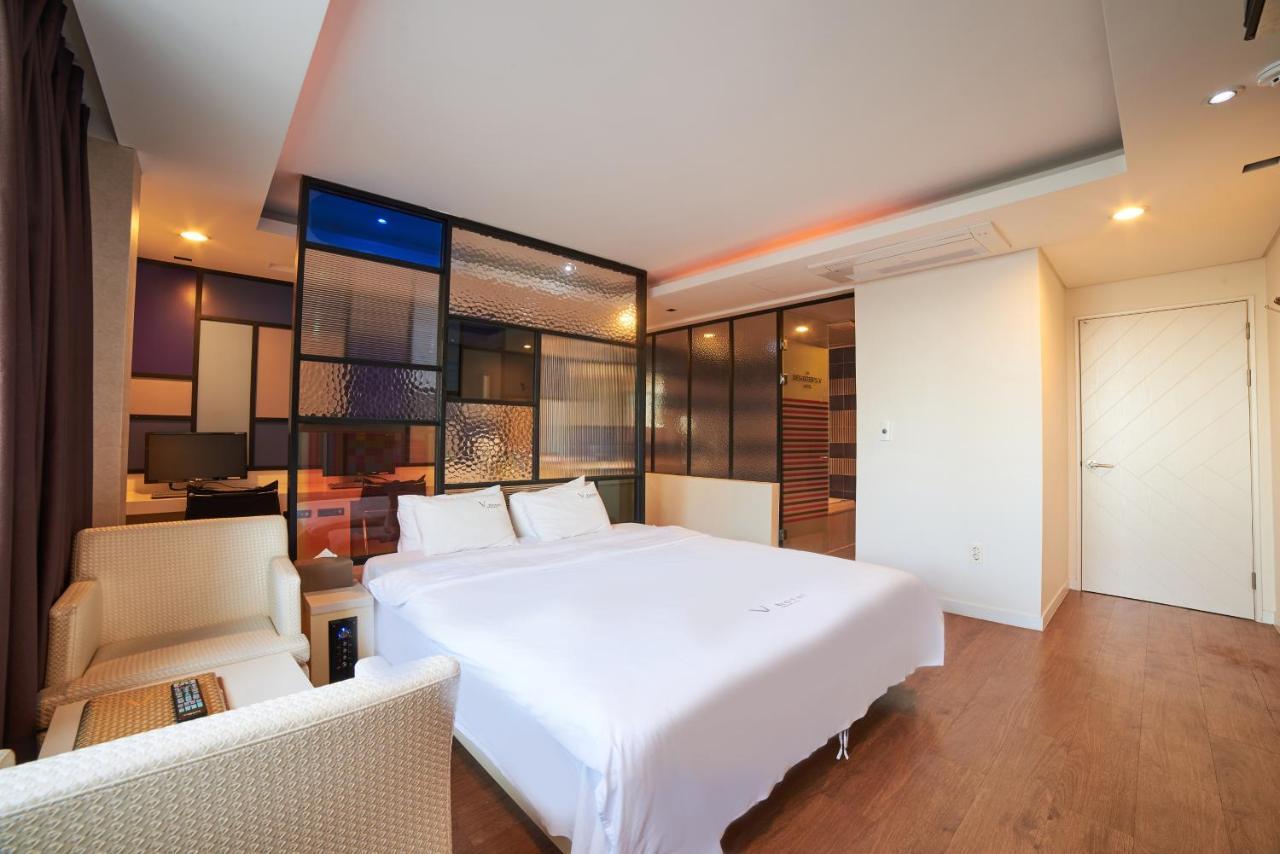 Busan Premium V Hotel מראה חיצוני תמונה